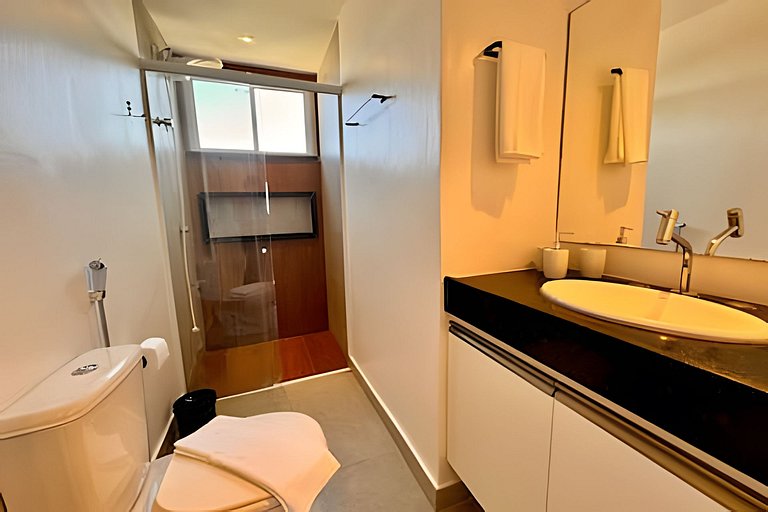 Apê a 90m da Praia: 5 Quartos,Wifi, Ar - UH 601