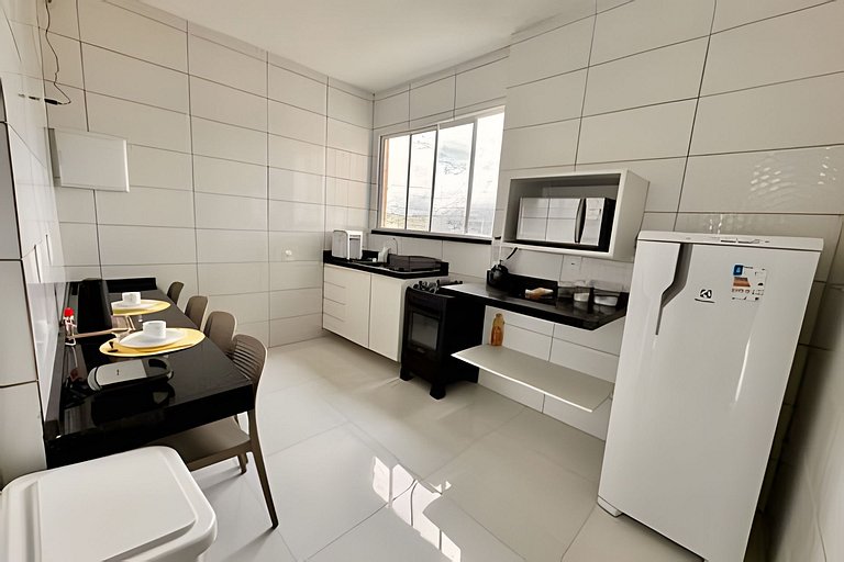 Suíte na Praia: Wifi, Office e Frigobar - UH 802