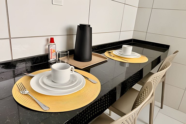 Suíte na Praia: Wifi, Office e Frigobar - UH 802