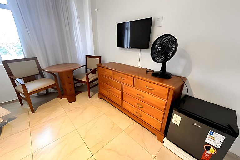 Suíte na Praia do Futuro: Wifi e Frigobar - UH 204