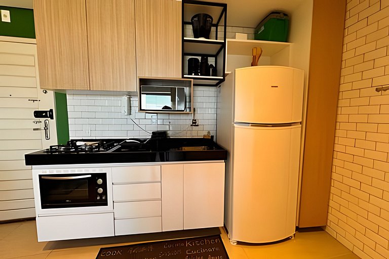 Studio a 1km do Beach Park: Lazer, Ar Cond e Vaga