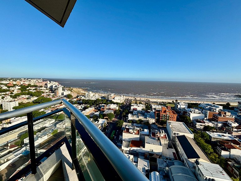 Vista Mar, 2 Quartos, Academia e Piscina em Buceo