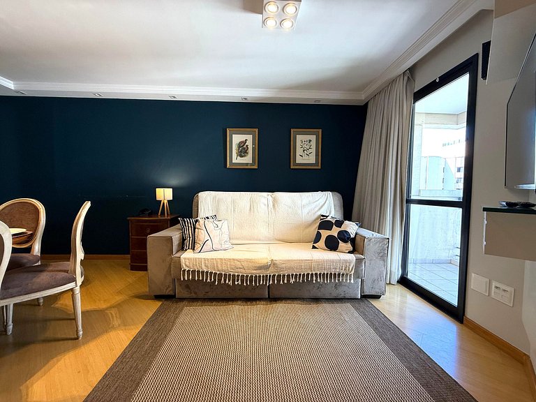 Apê Moema: 2 Quartos, Ar e Estacionamento - UH117