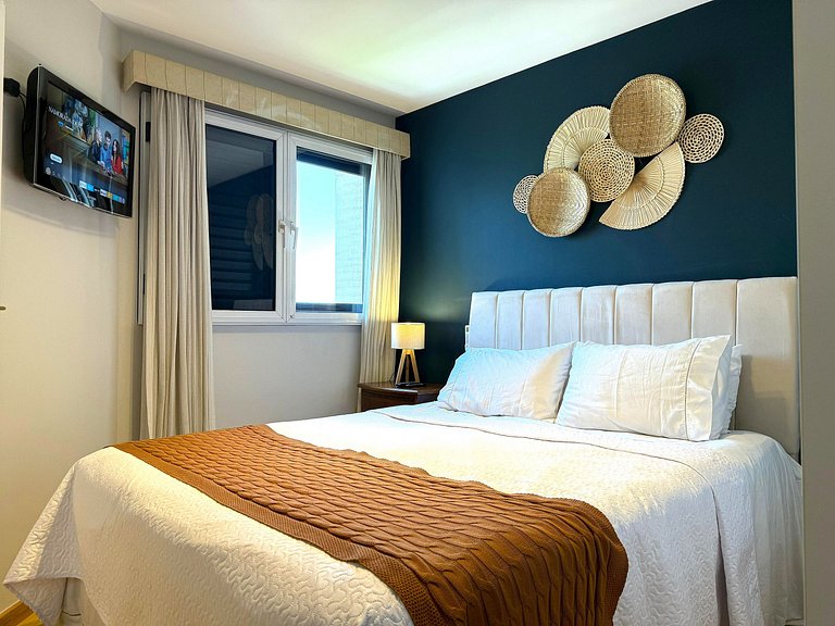 Apê Moema: 2 Quartos, Ar e Estacionamento - UH117