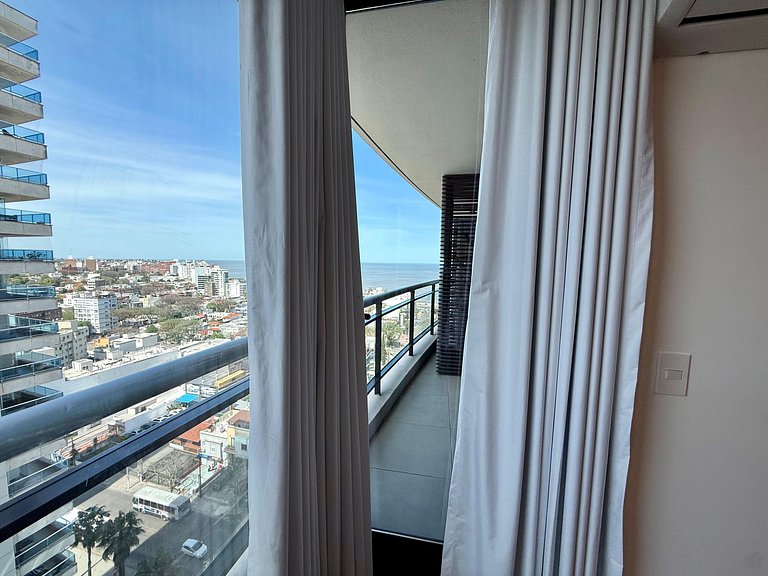 Apartamento de Luxo com Vista para o Mar em Buceo