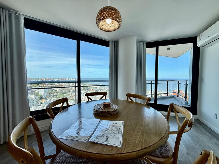 Apartamento de Luxo com Vista para o Mar em Buceo