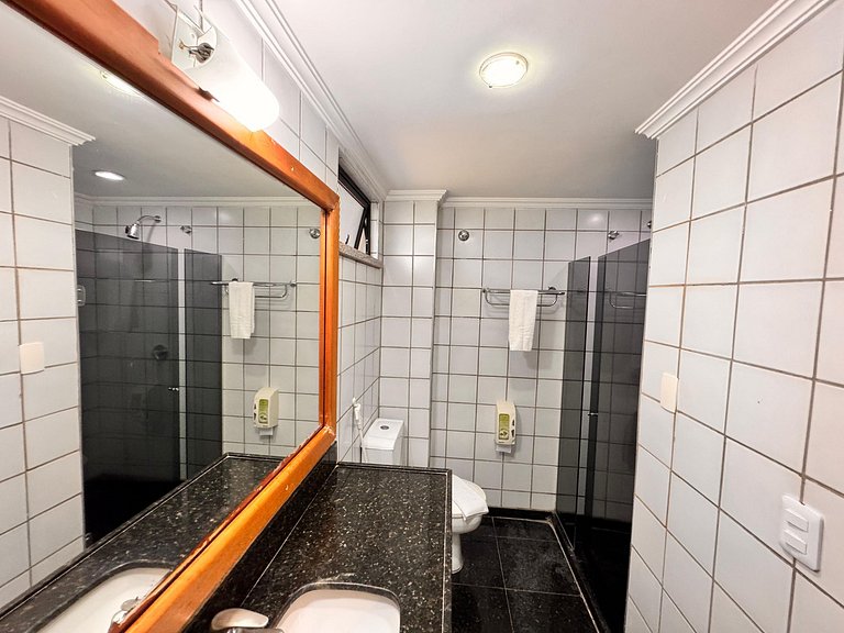 Suíte com vista estacionamento, e Piscina-515
