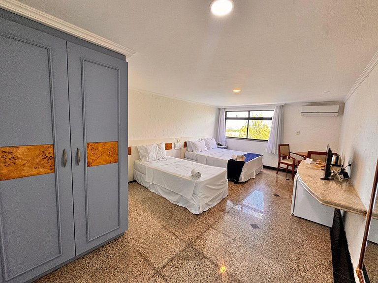 Suíte com vista, estacionamento, e Piscina-517