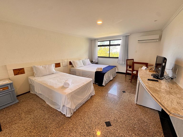 Suíte com vista, estacionamento, e Piscina-521