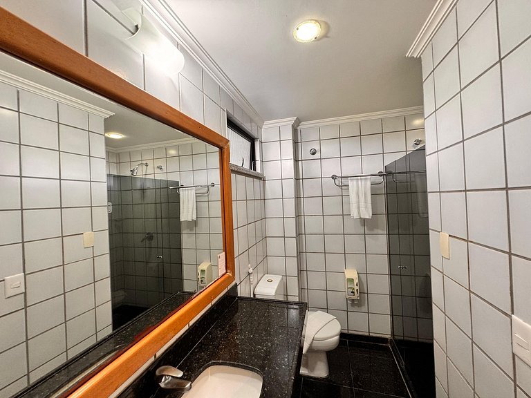 Suíte com vista, estacionamento, e Piscina-523