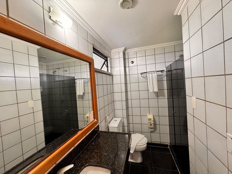 Suíte com vista, estacionamento, e Piscina-524